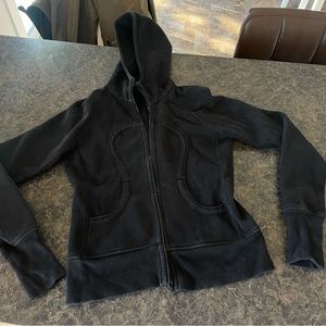 Reposh- scuba full zip Lululemon size 4